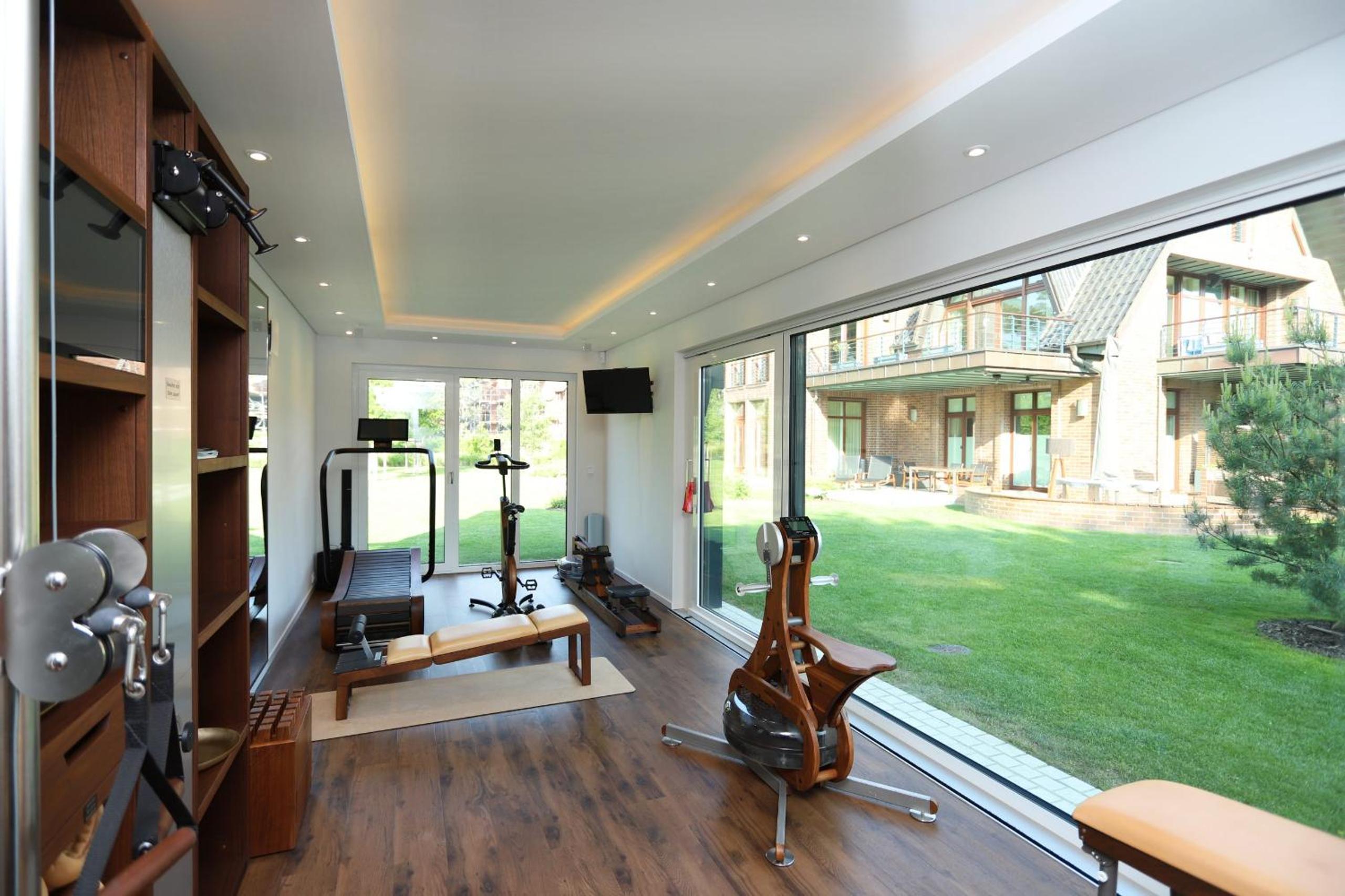 Villa Schmidt Apartments - Strandhaus direkt am Meer mit Sauna, Sport und Dünengarten - Klassik