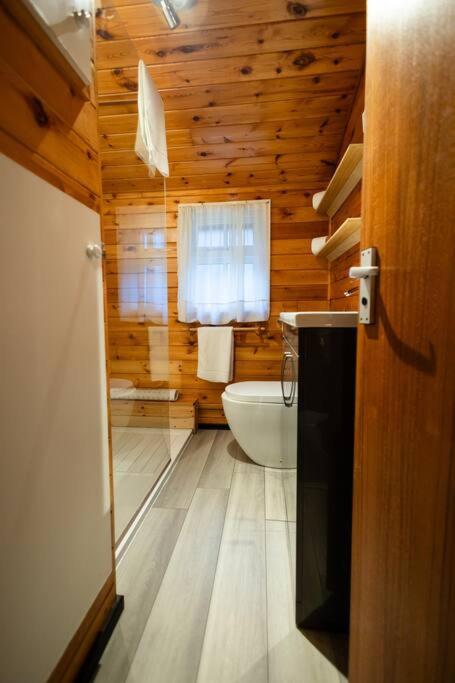 Photo 33