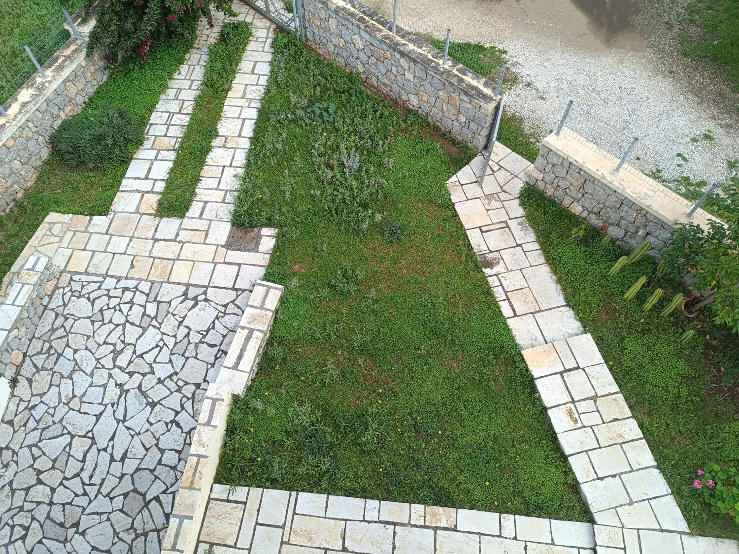 Photo 36