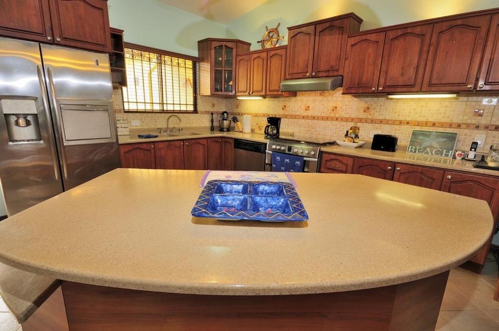 Casa Suenos- Iconic 4BR Home with Private Pool