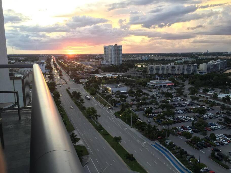 Lovely 1 Bedroom & 1 Bath Kitchen Balcony 18 Floor view 2