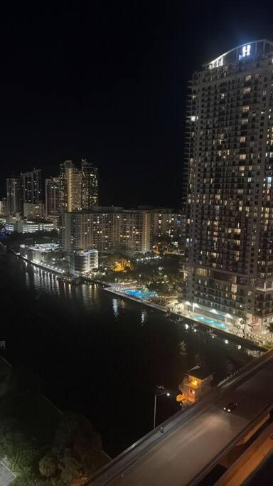 Lovely 1 Bedroom & 1 Bath Kitchen Balcony 18 Floor view 4