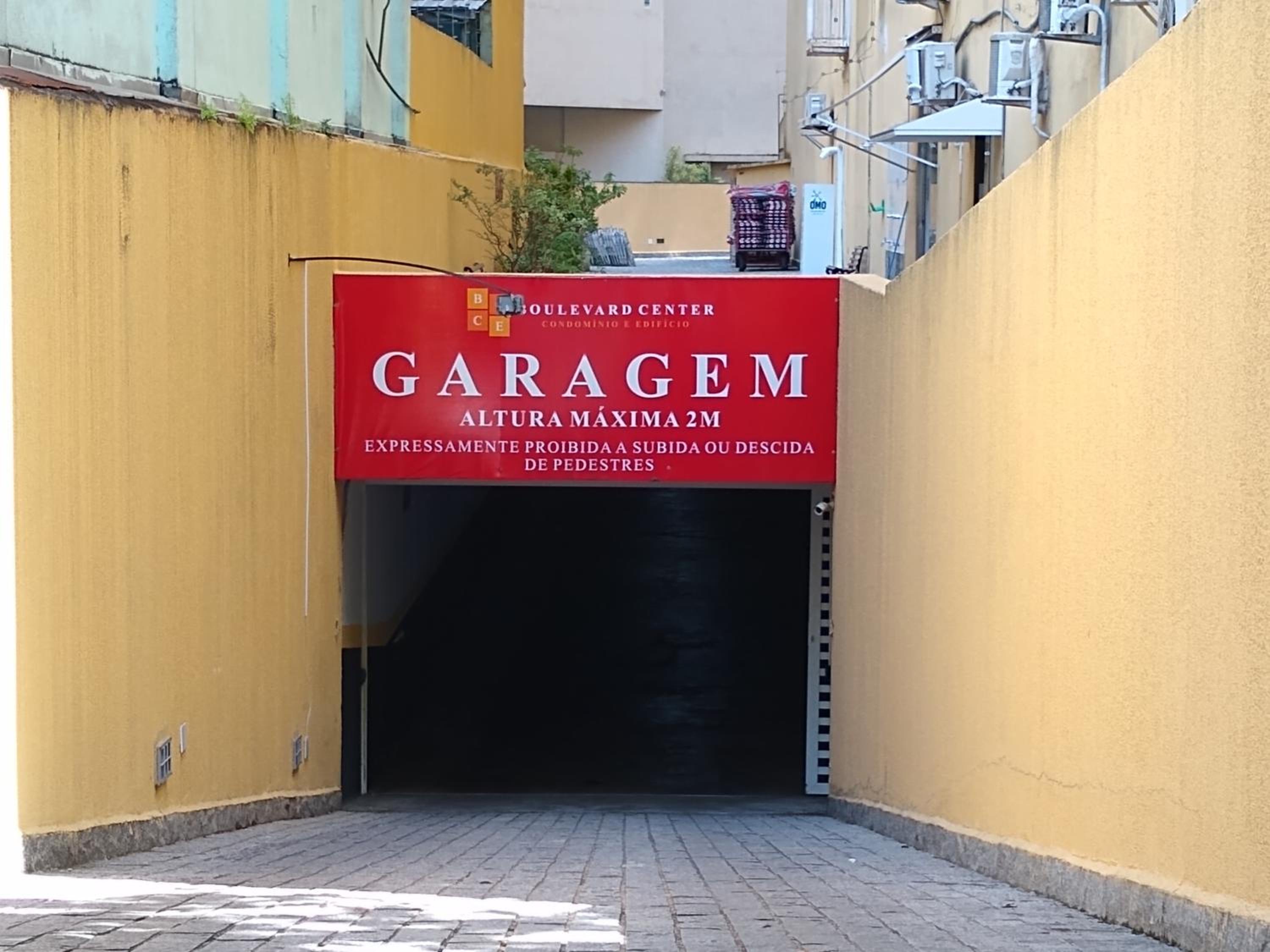 Flat Pitangueiras Boulevard Center - 1 vaga garagem - Ar Cond - Piscina e Sauna - Wi Fi view 4