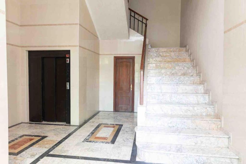 Hotel Appartement Tetouan Saniat Ramel Airport Plage Martil WIFI - Image 1