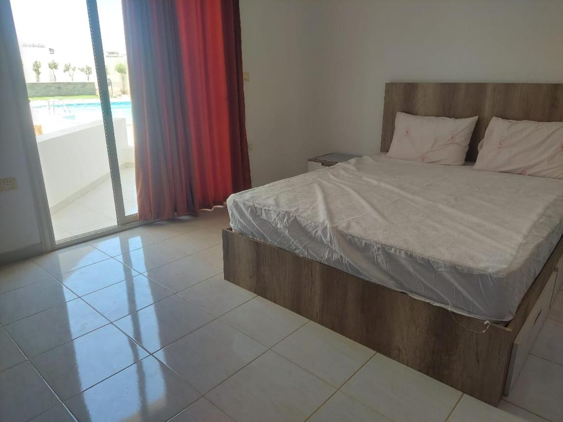 La BONITA FLAT