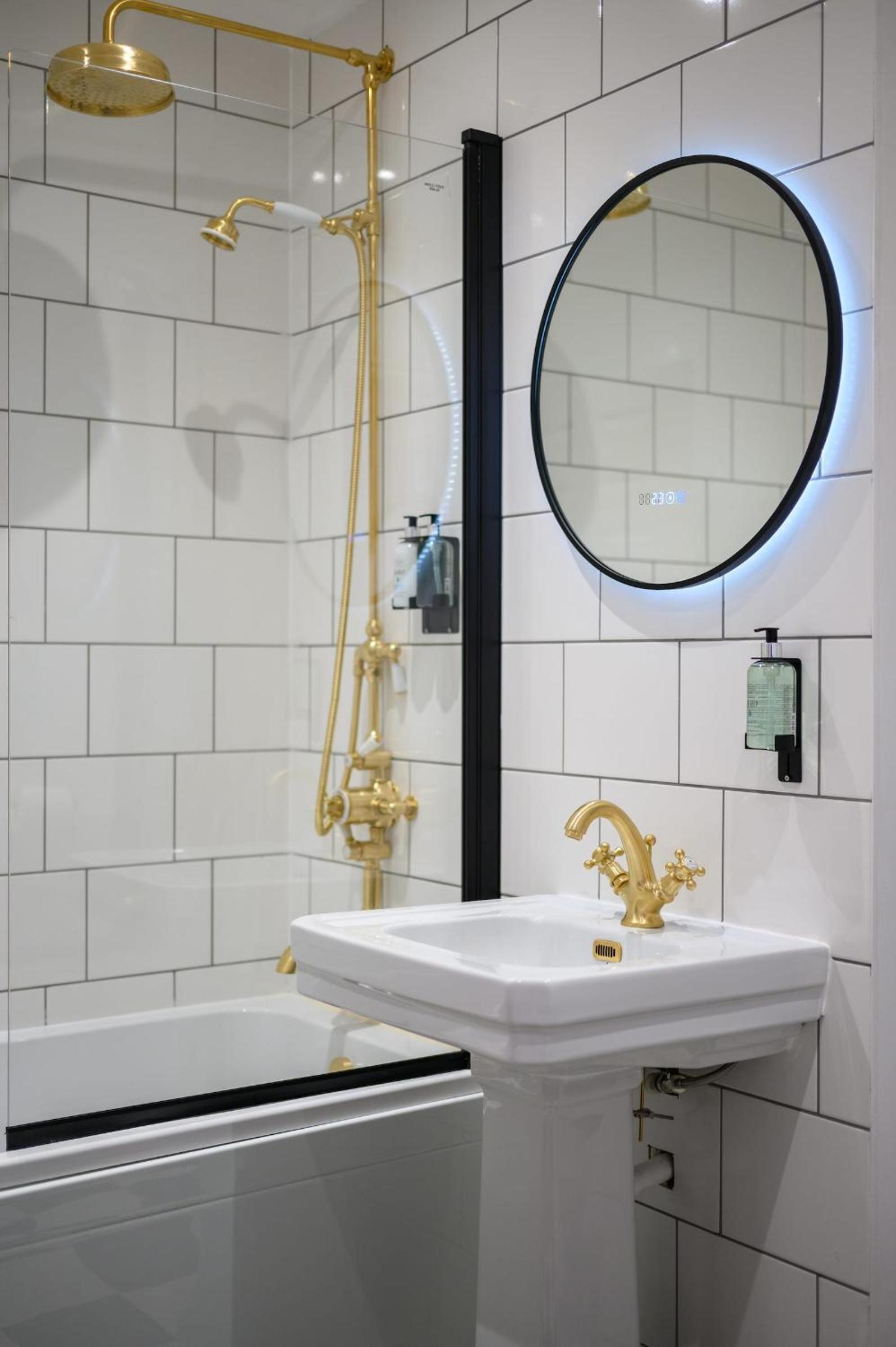 Queen Charlotte Guesthouse