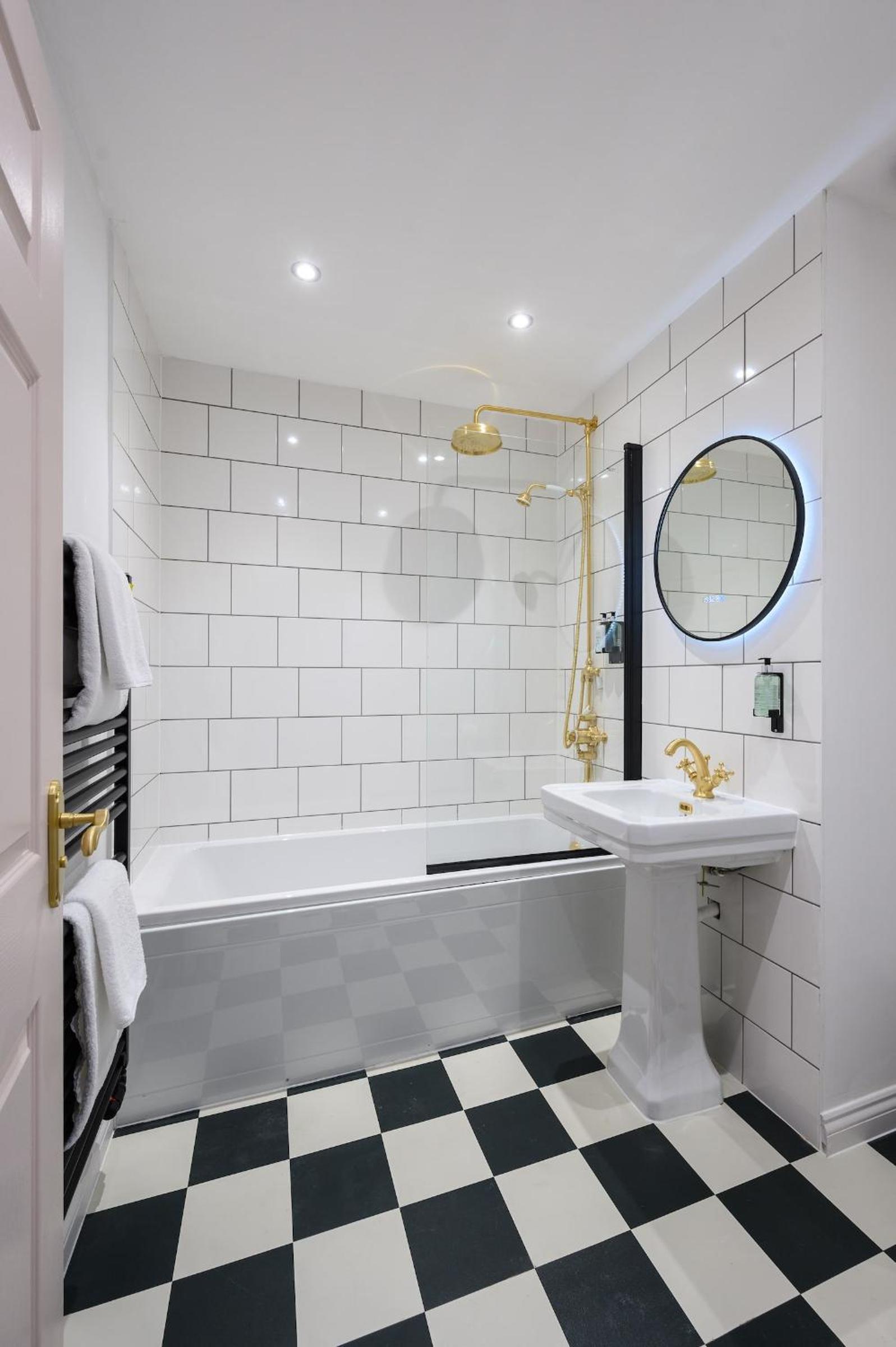 Queen Charlotte Guesthouse