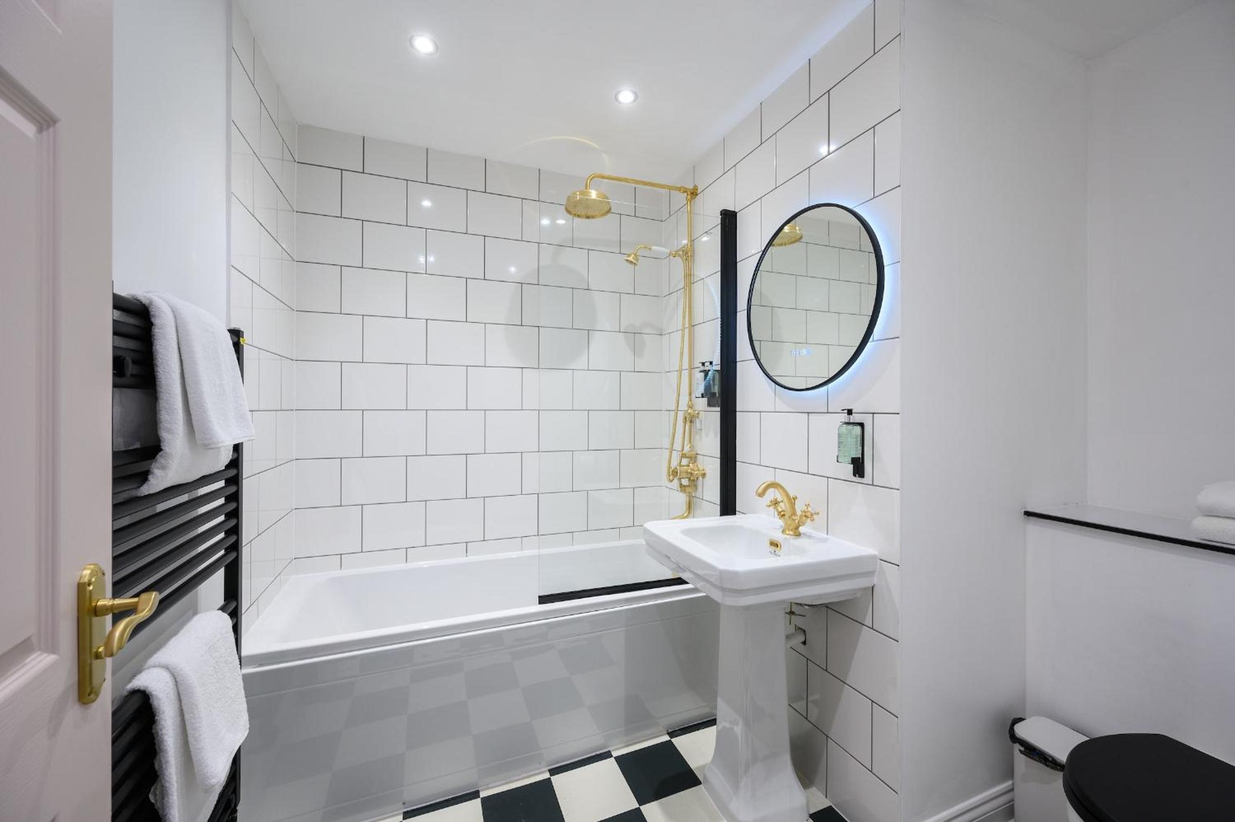 Queen Charlotte Guesthouse