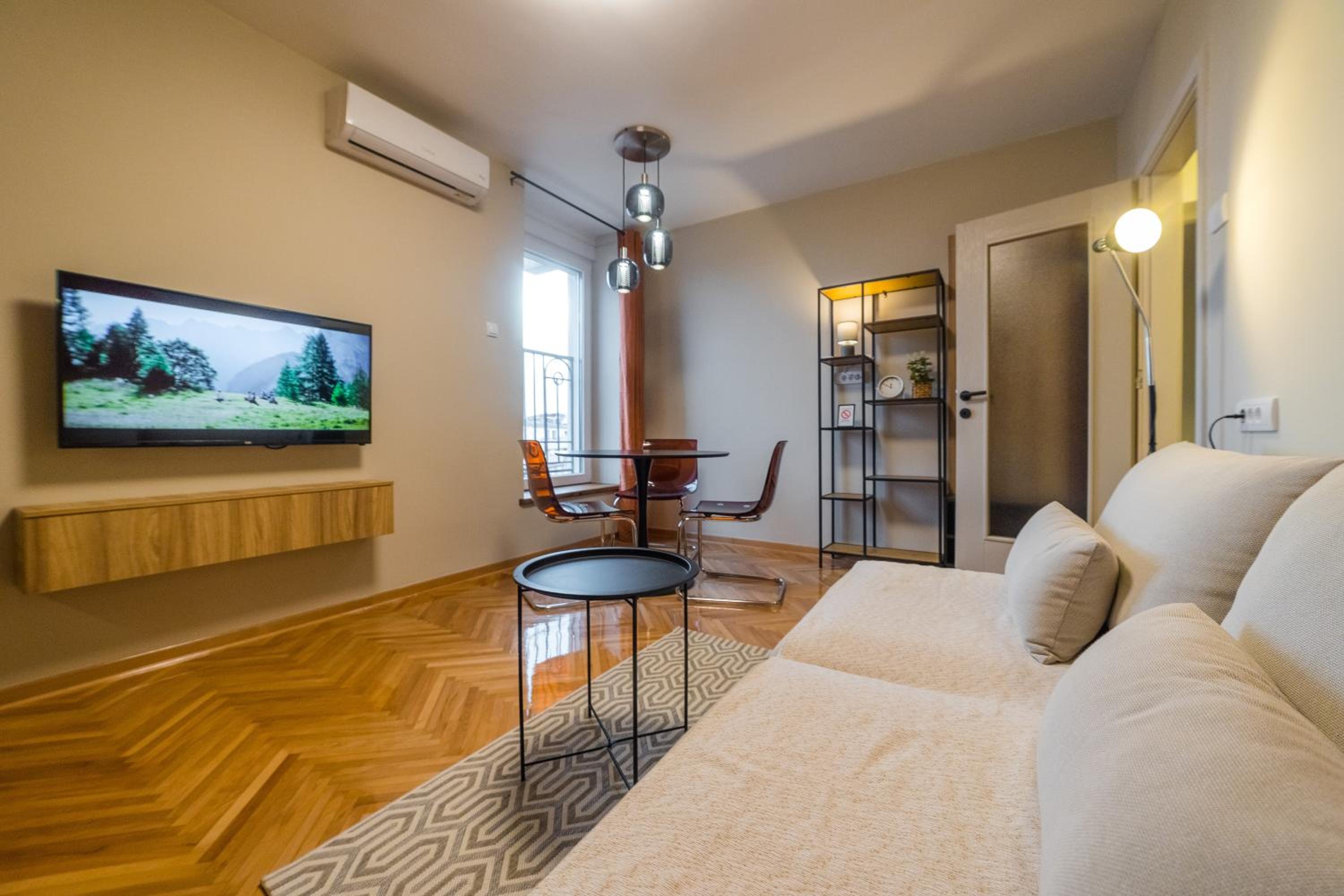 Apartman Nika view 3