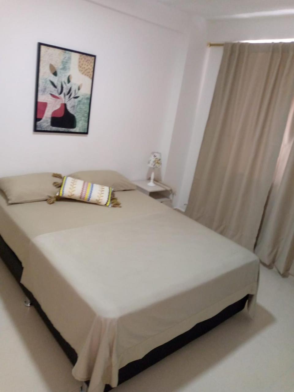 ALQUILO''APARTAMENTO COMPLETO con ZONA PRIVADA SOCIAL BARBECUE BBQ'' para FAMILIAS-3 HABITACION-2 duchas