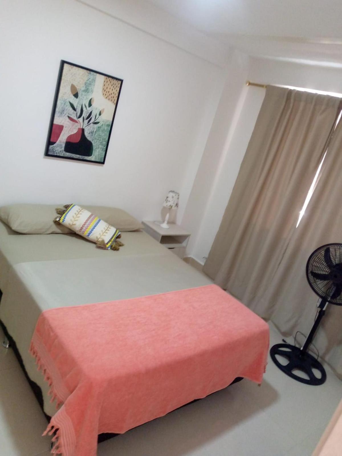 ALQUILO''APARTAMENTO COMPLETO con ZONA PRIVADA SOCIAL BARBECUE BBQ'' para FAMILIAS-3 HABITACION-2 duchas