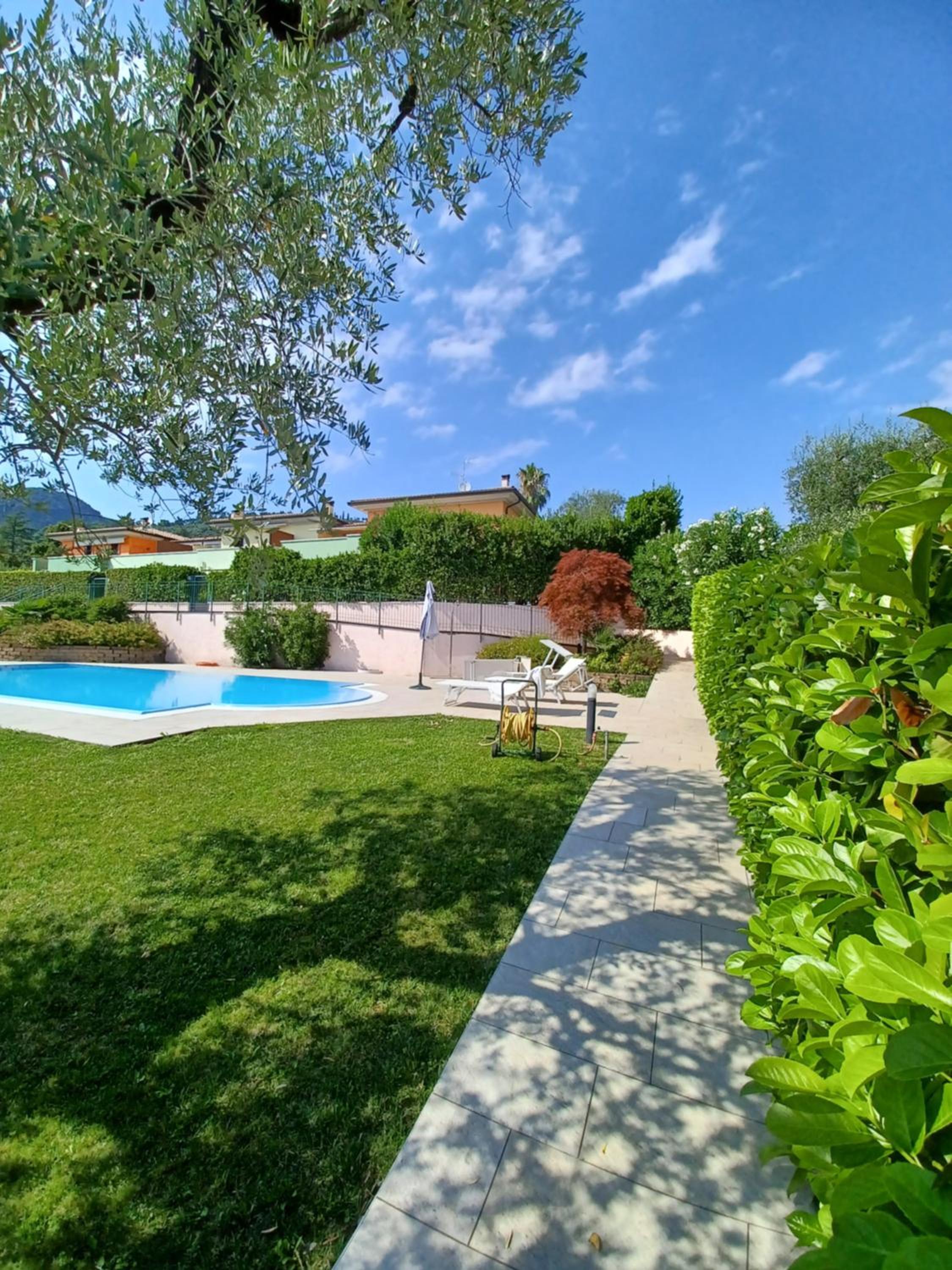 REGINA GARDESANA Luxury