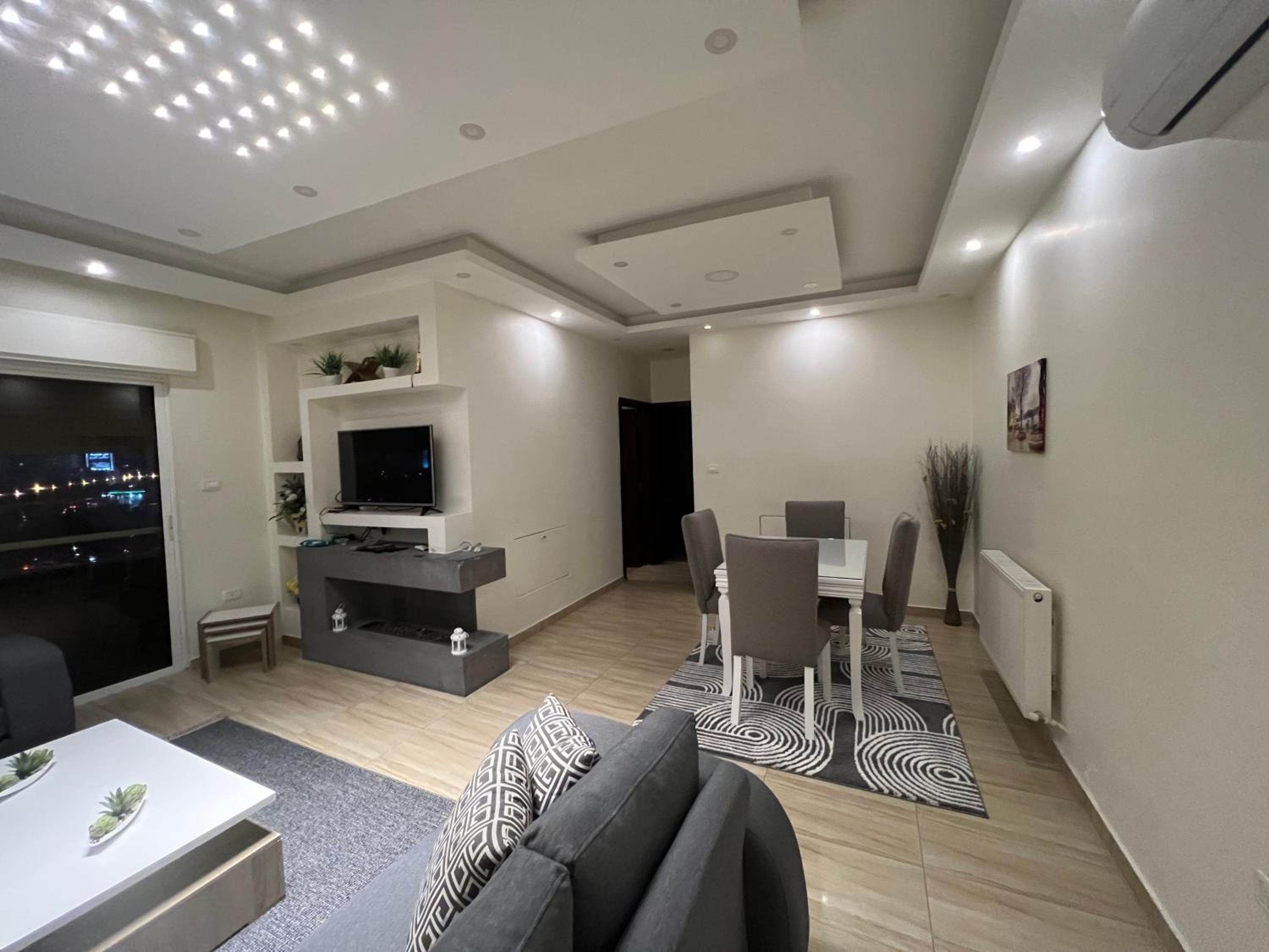 Prime apartment with amazing view in Amman view 2
