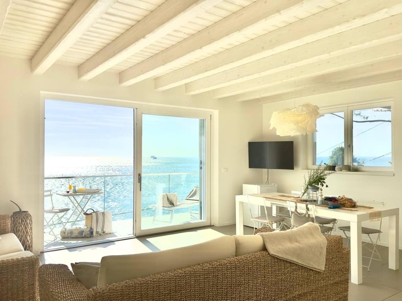 Villa_a.mare view 2