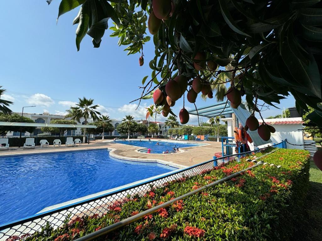 Casa Condominio Flandes / Giradot