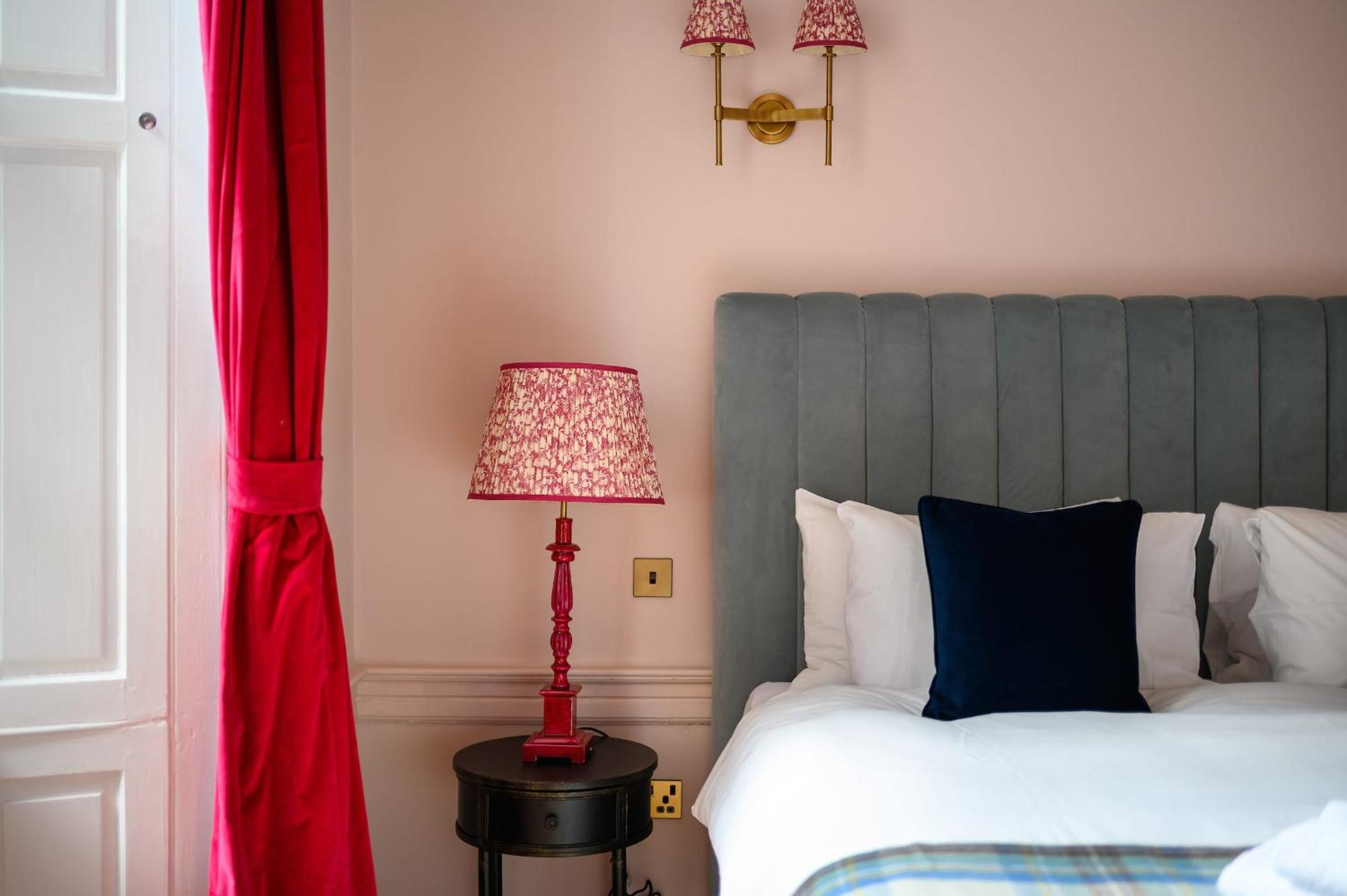 Queen Charlotte Guesthouse