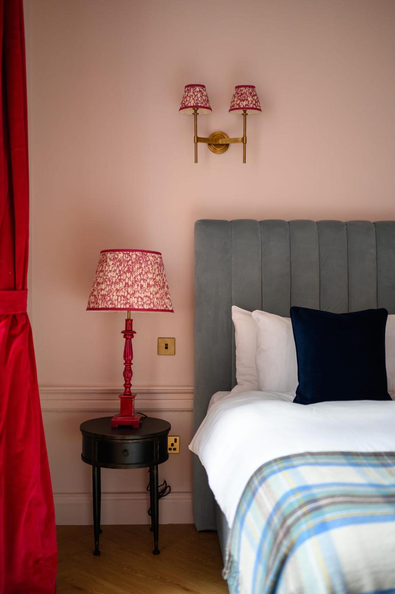 Queen Charlotte Guesthouse