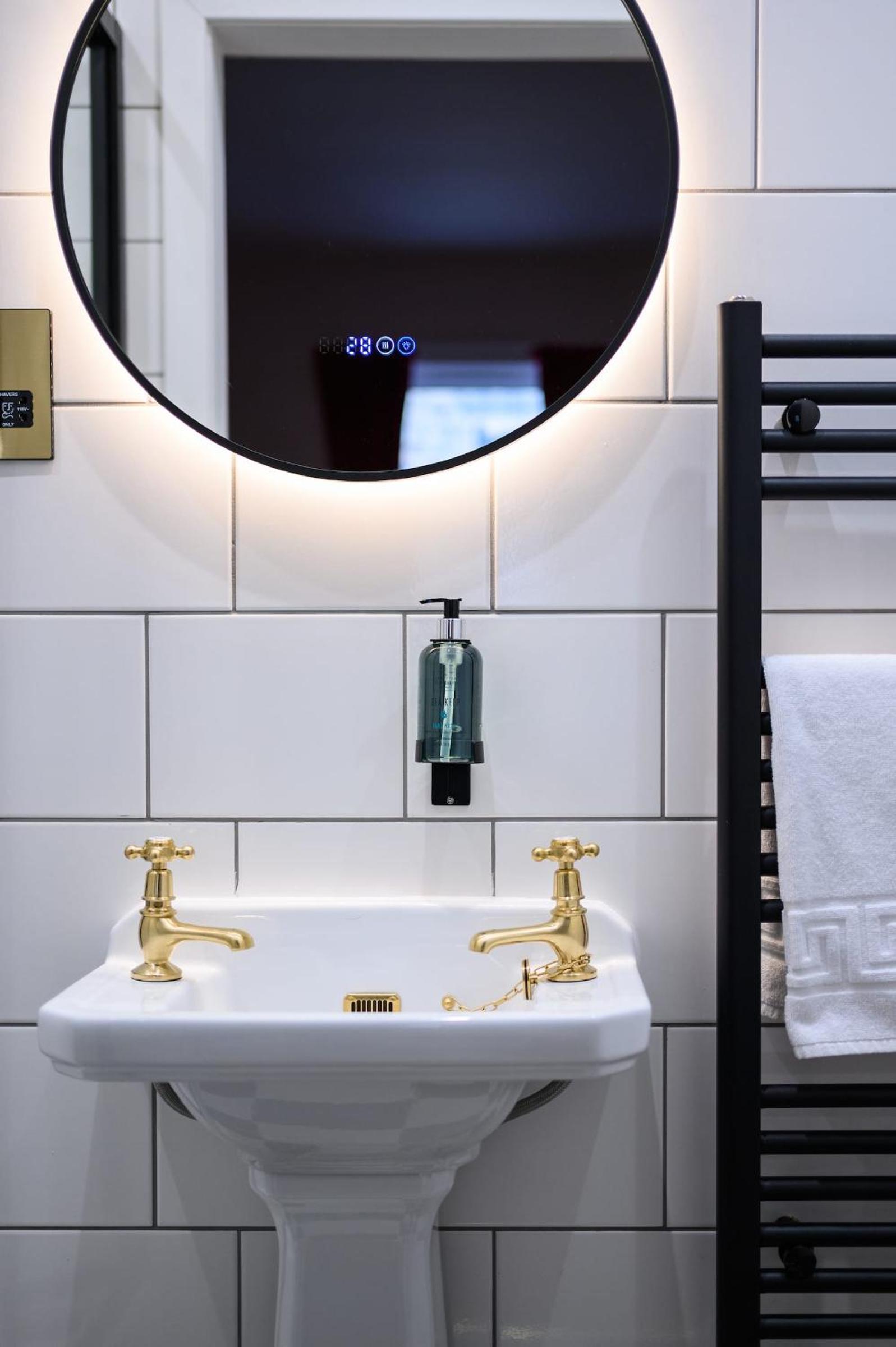 Queen Charlotte Guesthouse