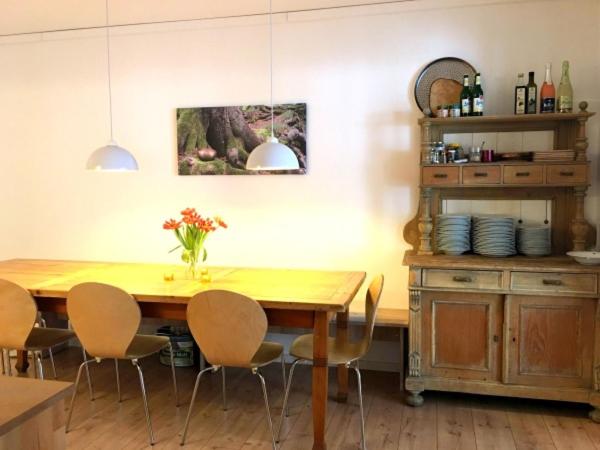 Große Ferienwohnung zwischen Kassel und Göttingen auf dem Land