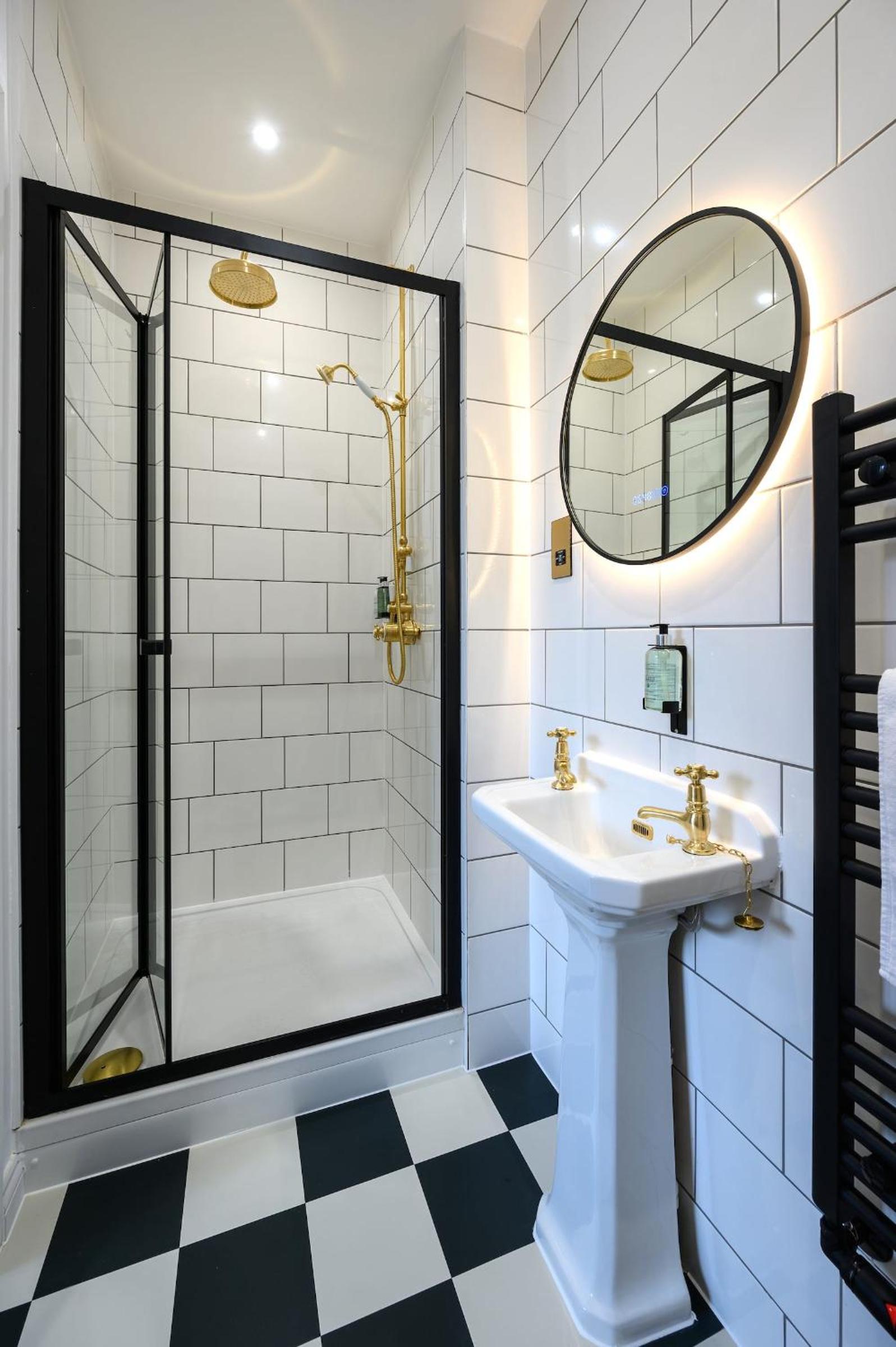Queen Charlotte Guesthouse