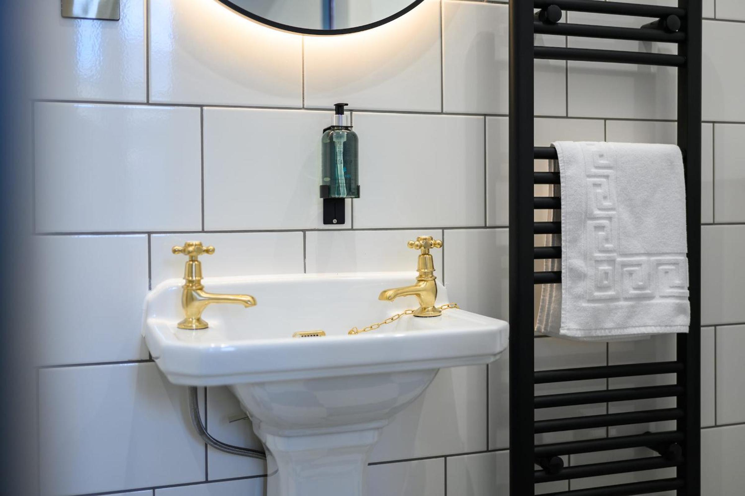 Queen Charlotte Guesthouse