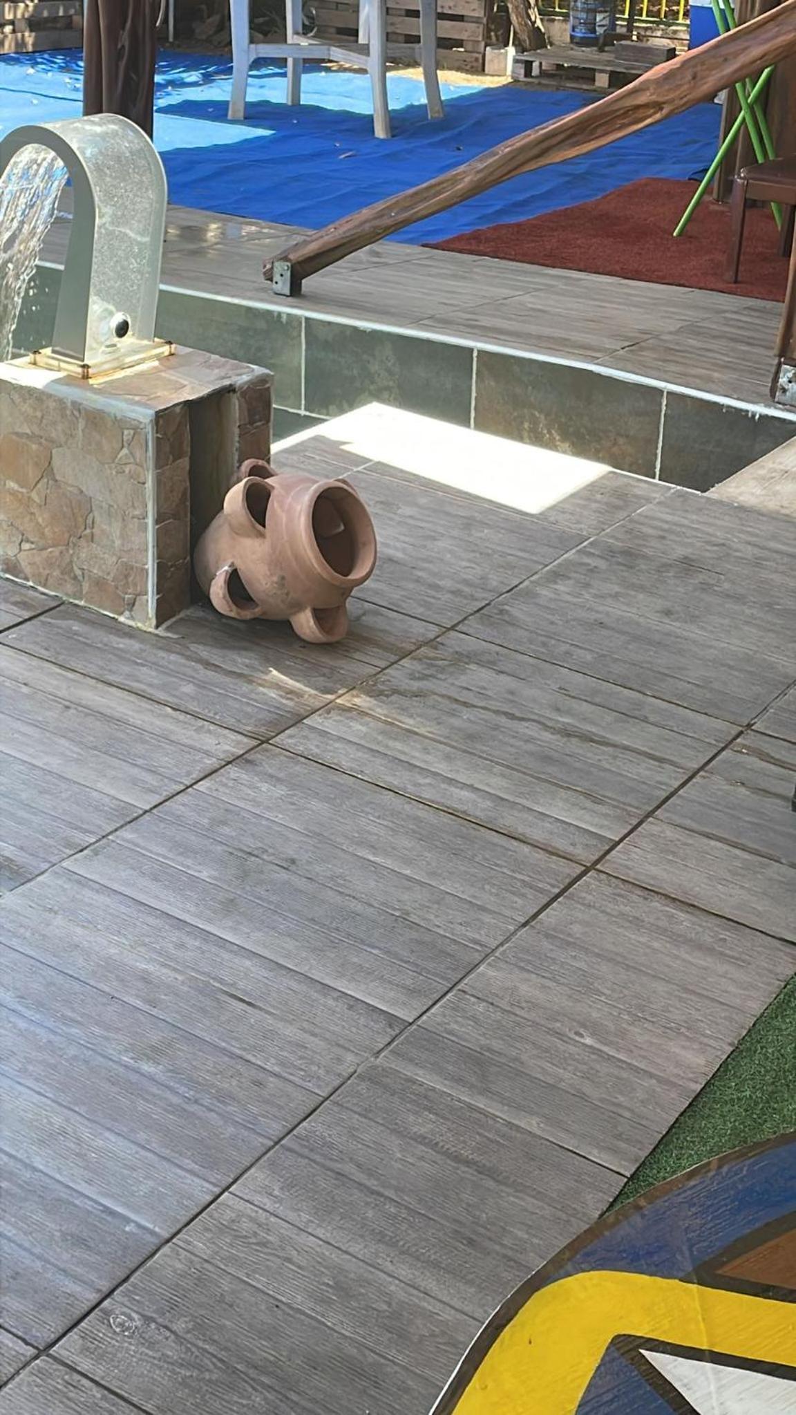 Location Piscine et terrasse pour vos fêtes view 5