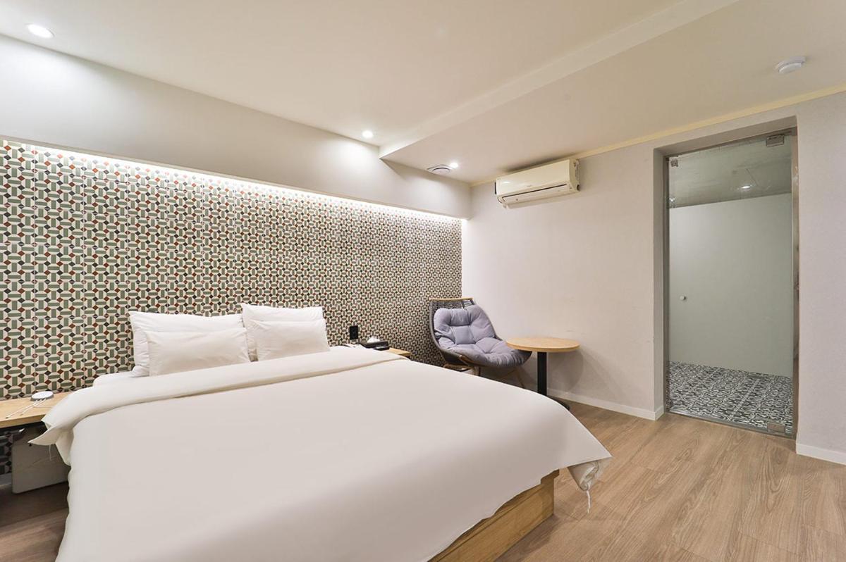 Jamsil Tomgi Hotel