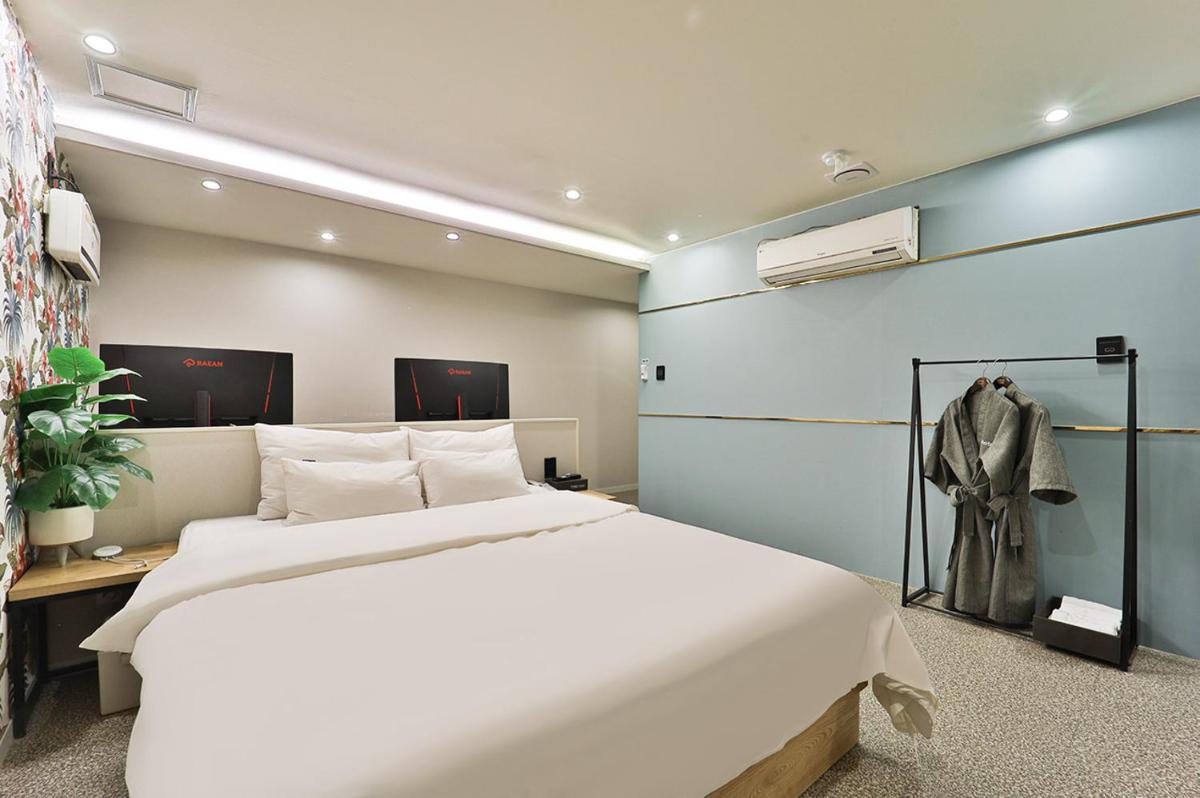 Jamsil Tomgi Hotel