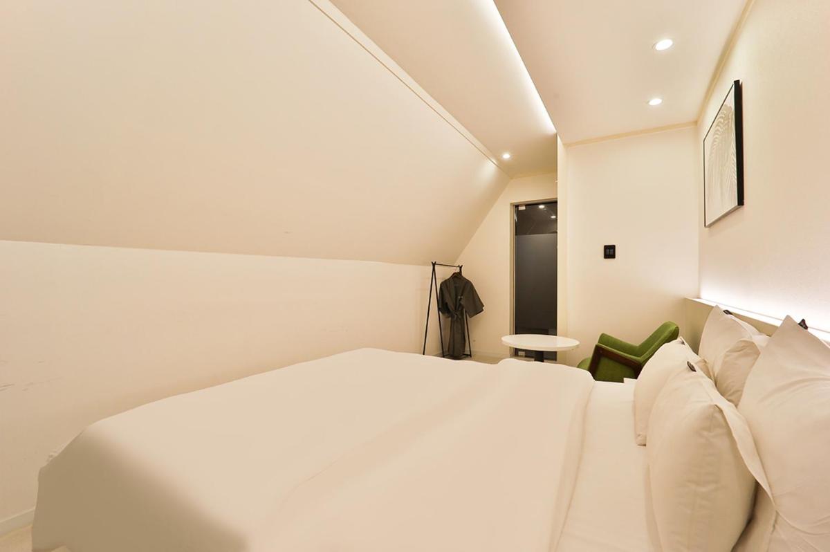 Jamsil Tomgi Hotel