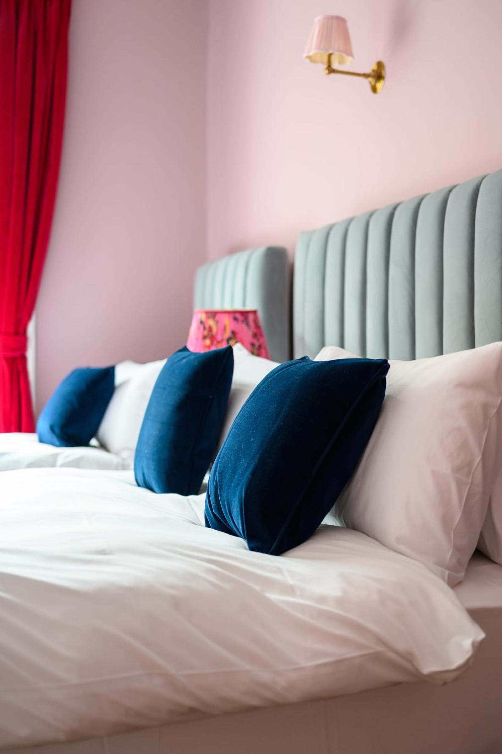 Queen Charlotte Guesthouse