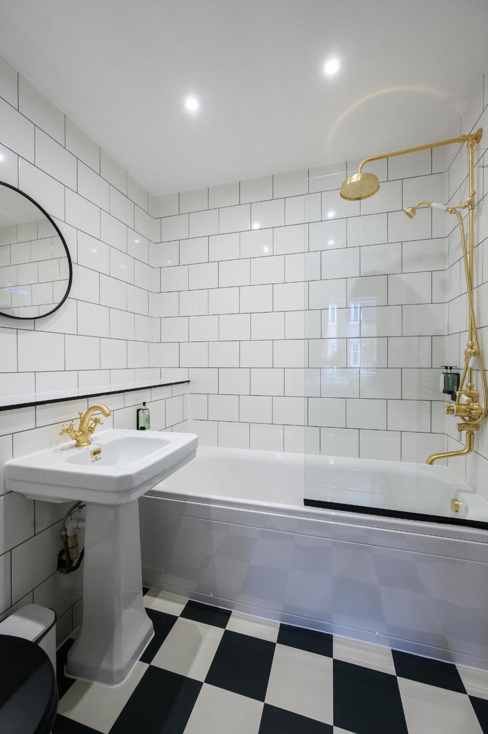Queen Charlotte Guesthouse