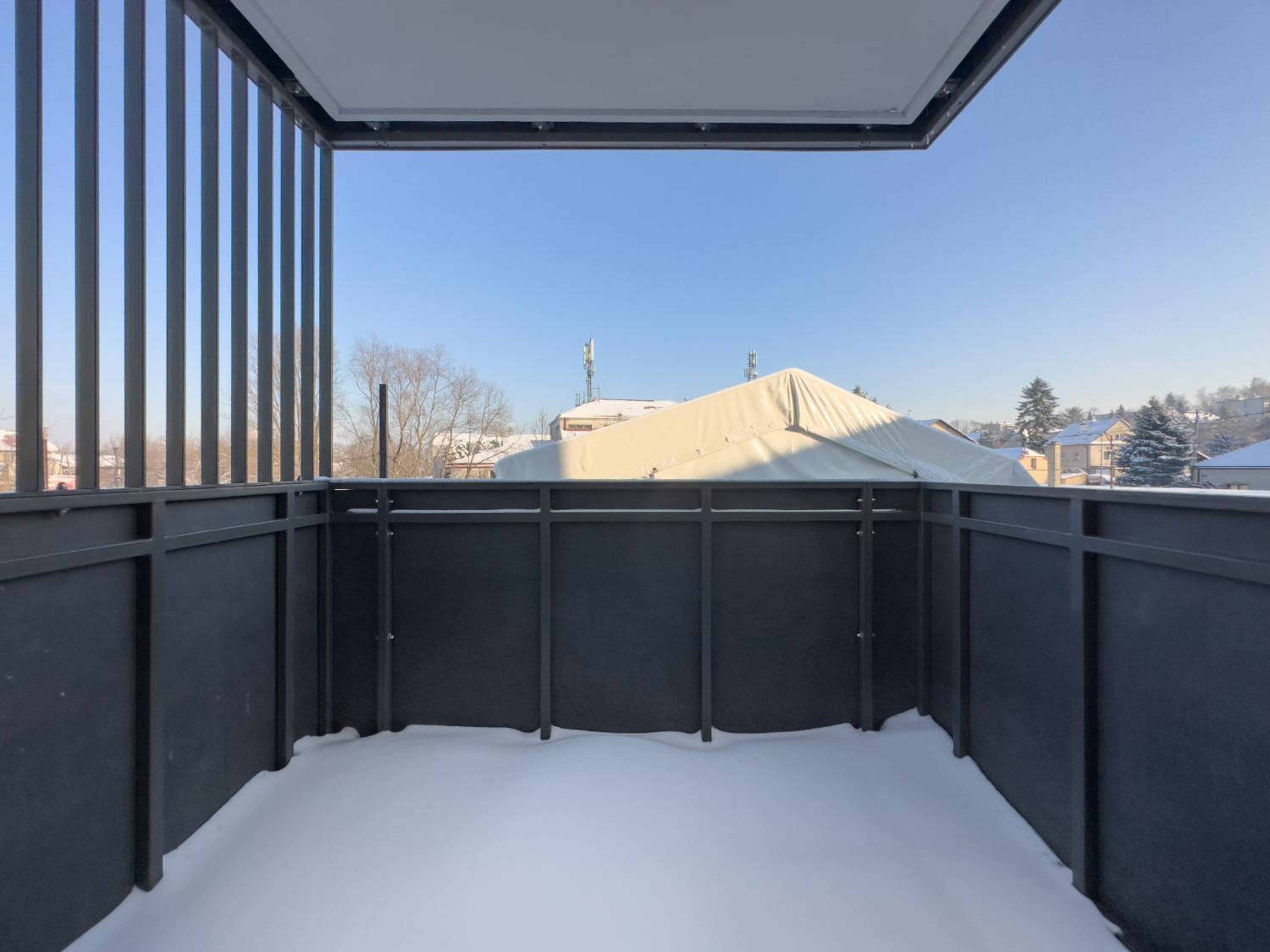 Krakowska Oaza Komfortu - Apartament Premium z Garażem