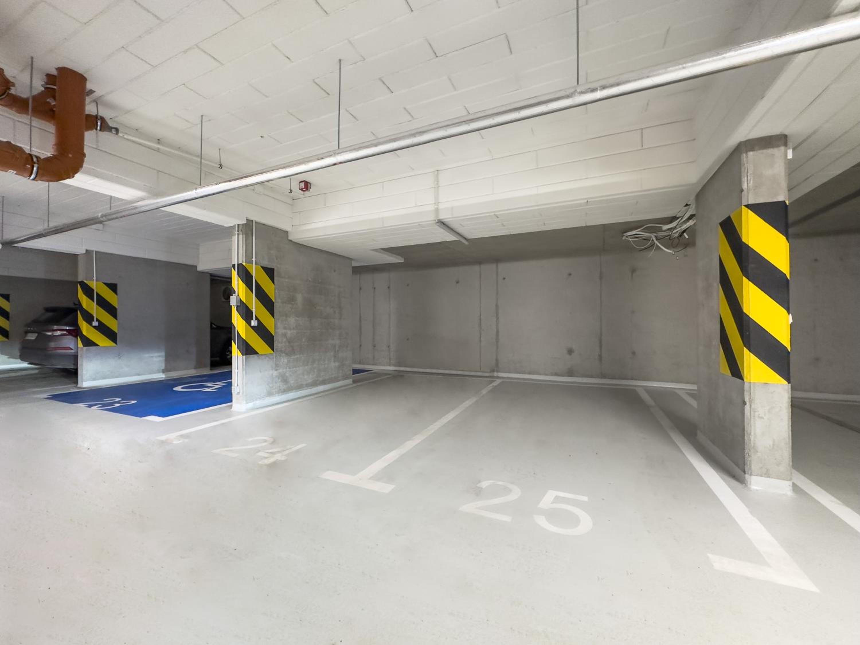 Krakowska Oaza Komfortu - Apartament Premium z Garażem