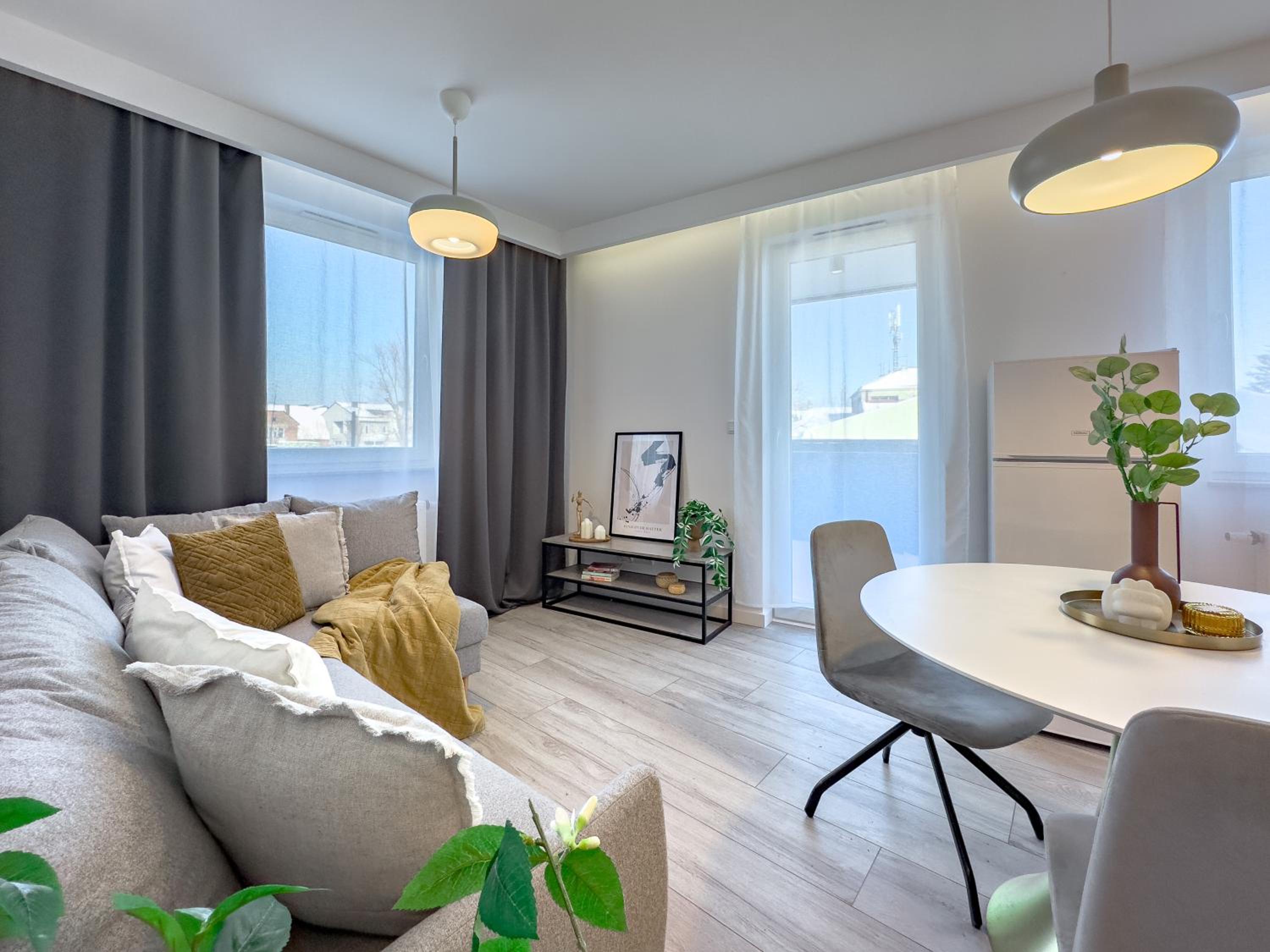 Krakowska Oaza Komfortu - Apartament Premium z Garażem