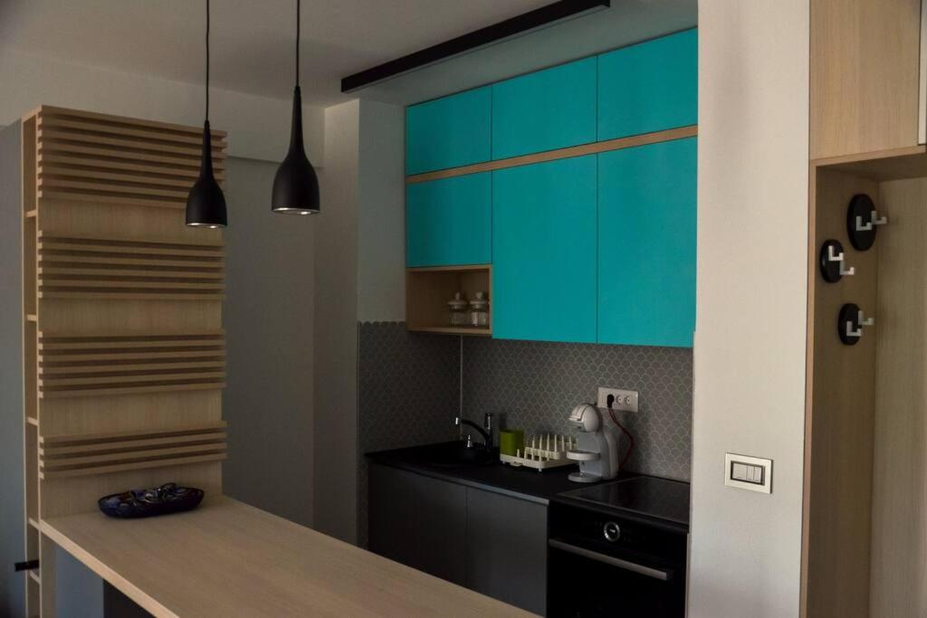 Brand NEW Stylish apartment on perfect location view 5