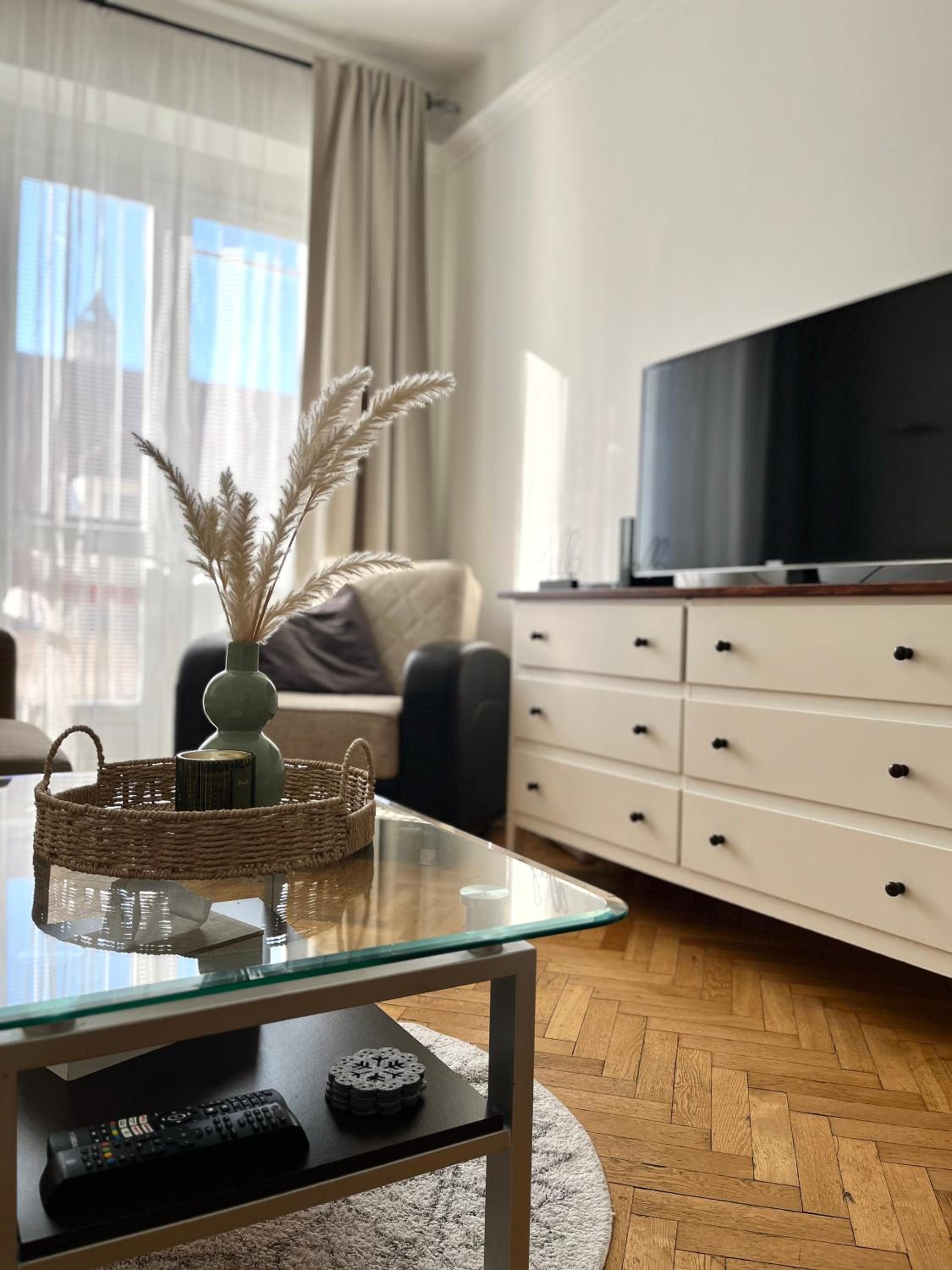 Audrey Hepburn Apartment Cathedral View TOP Location Air Conditioned view 4