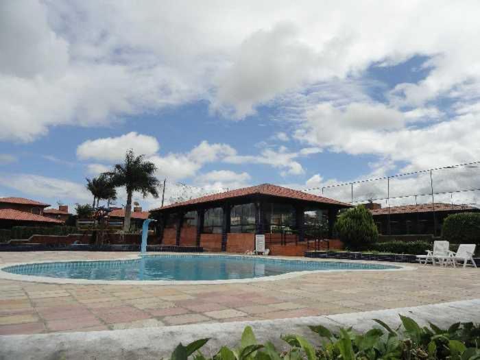 CASA EM CONDOMÍNIO GRAVATÁ 5 quartos