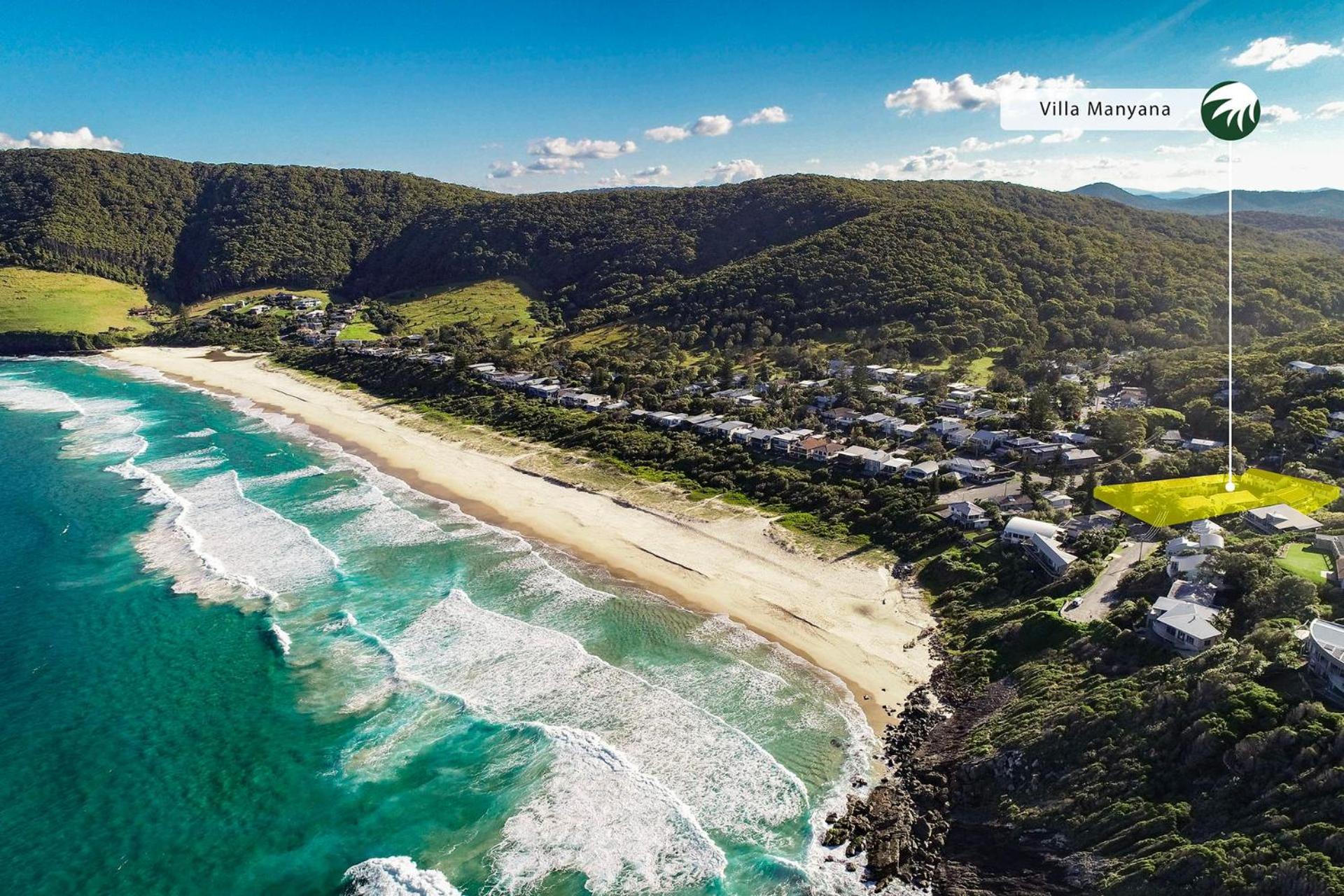 Blueys Beach Villa Manyana 01