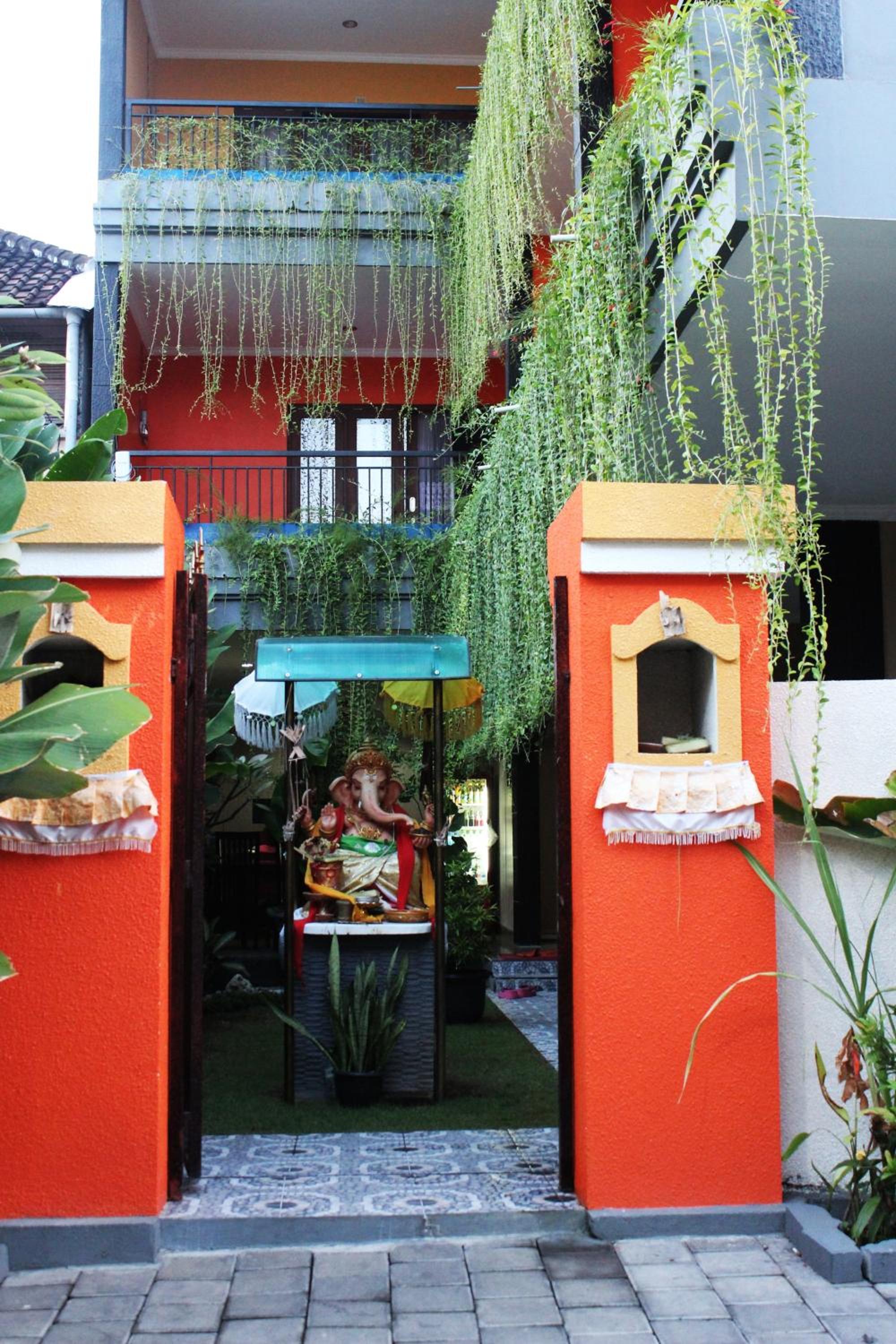 Rena Segara House Kuta