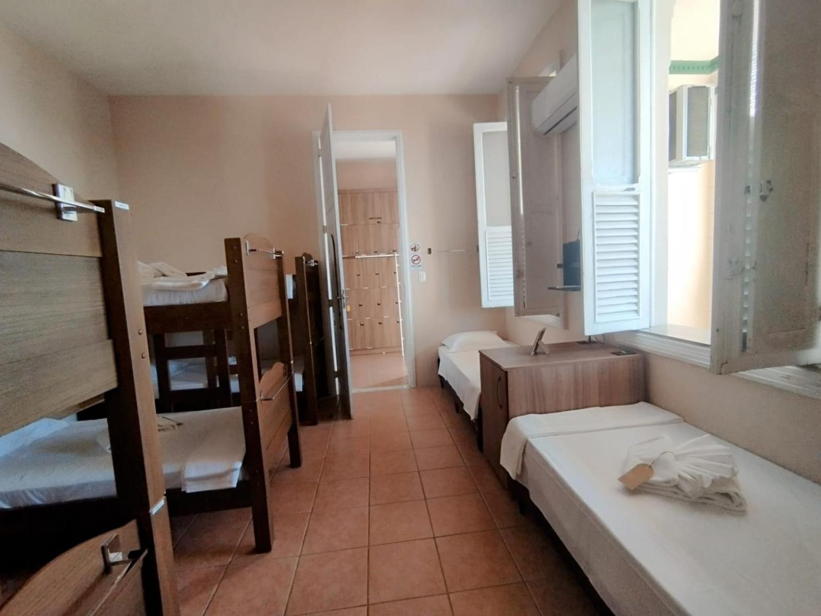 Casa das Luzes Hostel IVN