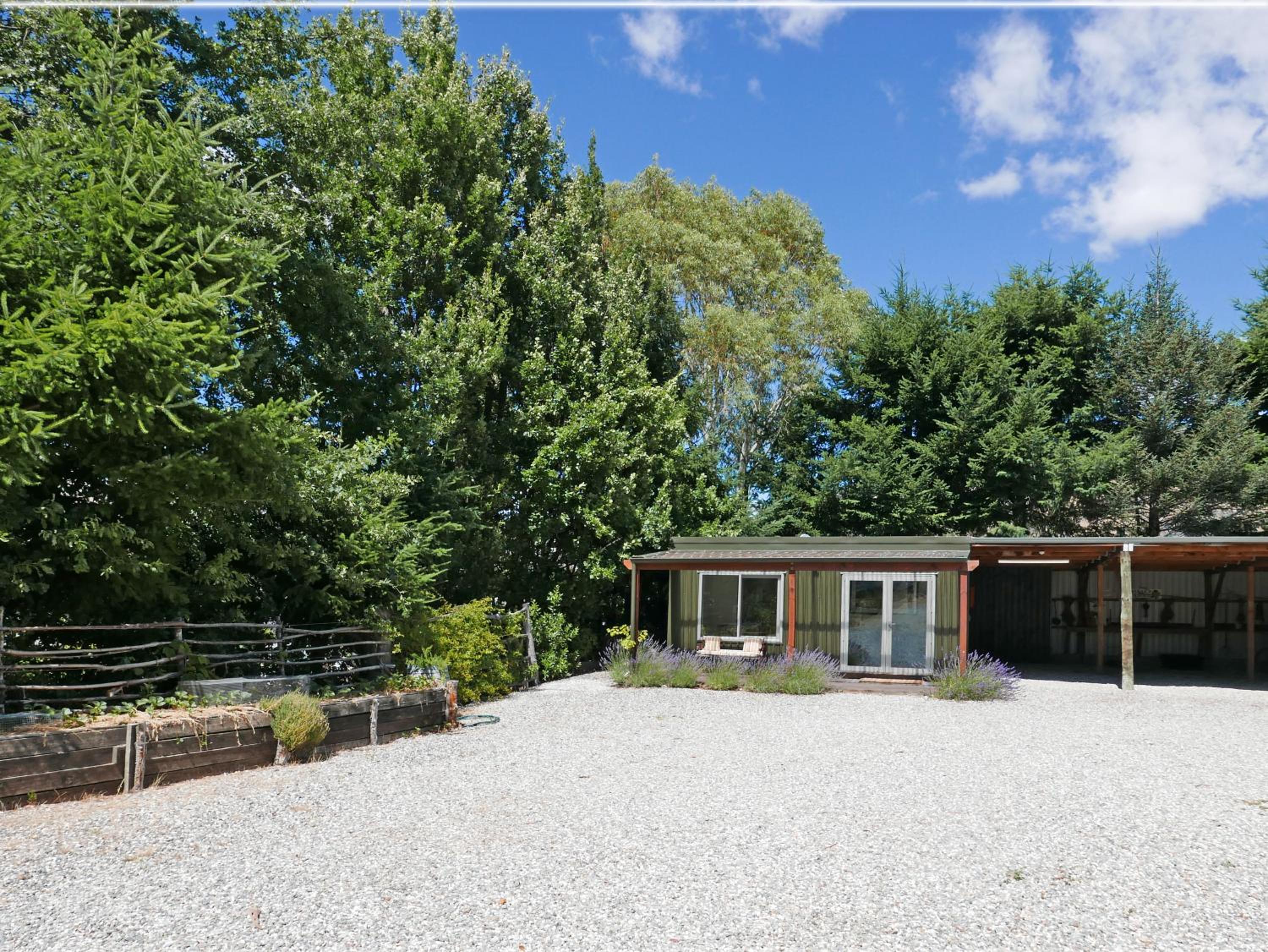 Wanaka Vacations - Wanaka's Private Escape - Property Image 3