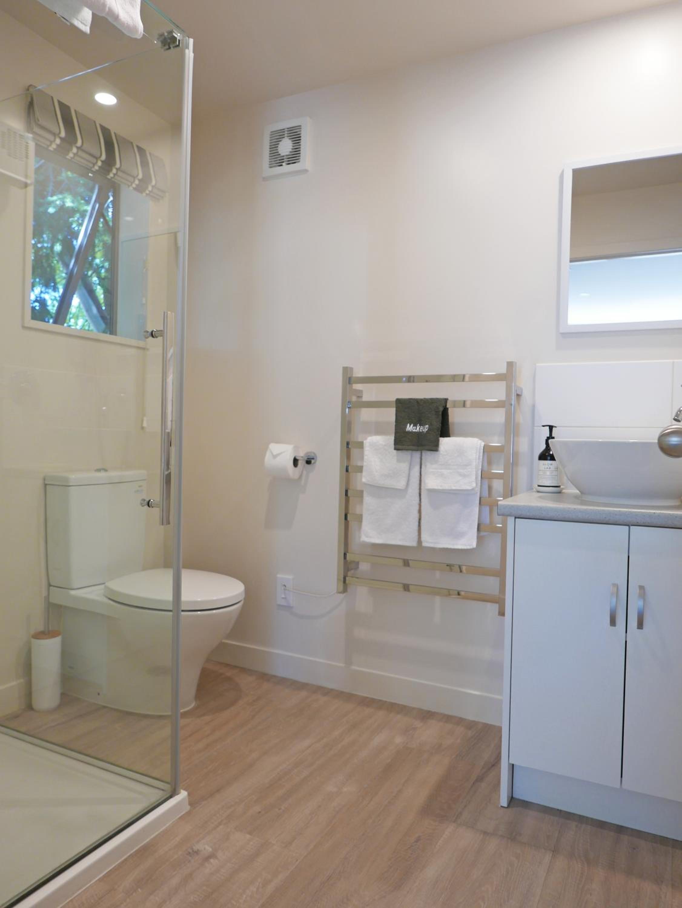 Wanaka Vacations - Wanaka's Private Escape - Property Image 4