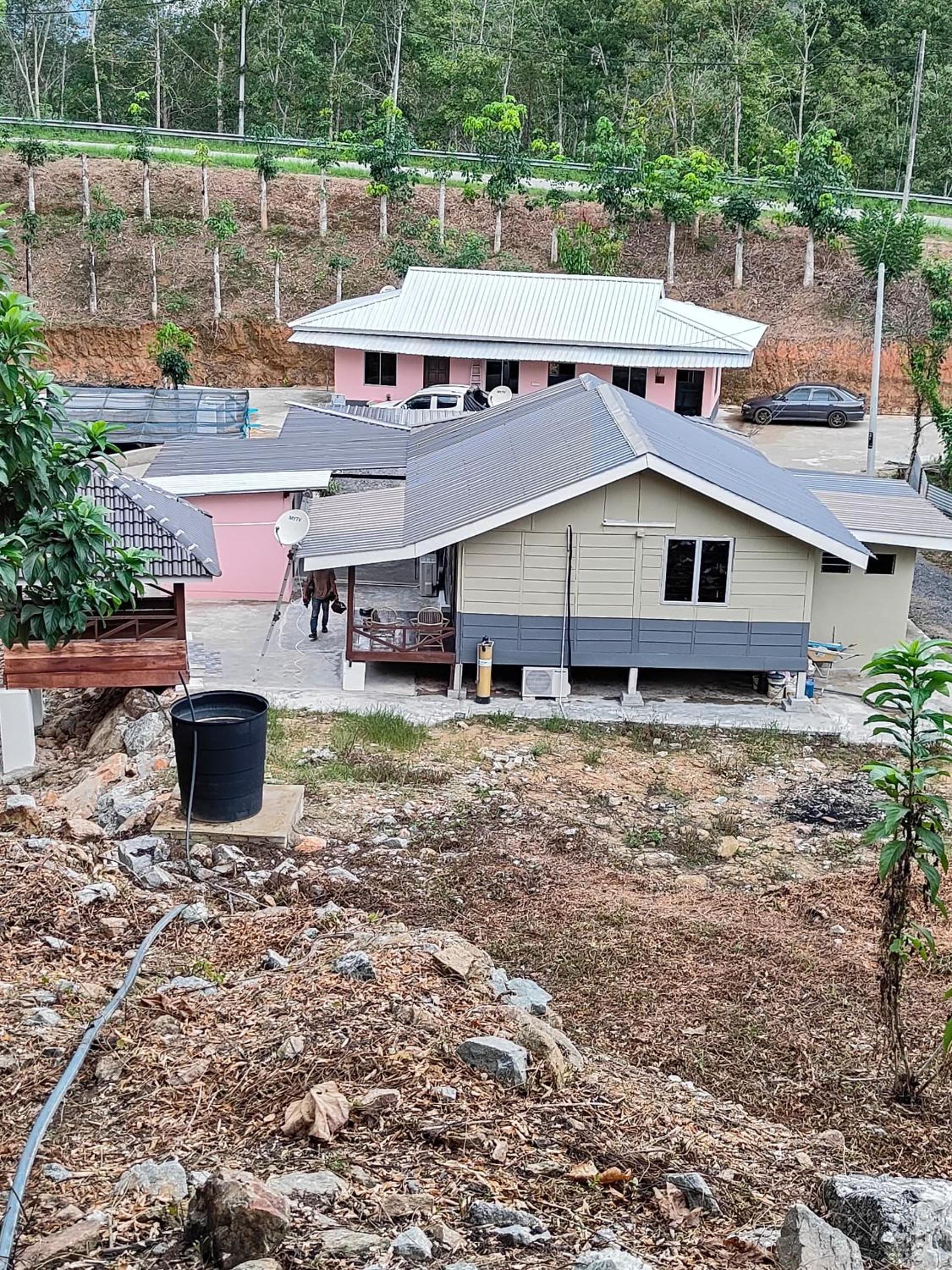 Homestay Teratak D`kemangi with Private Pool photo 2