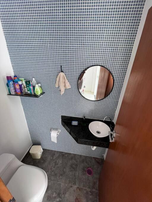 Casa completa cond. fechado em Paúba, S. Sebastião