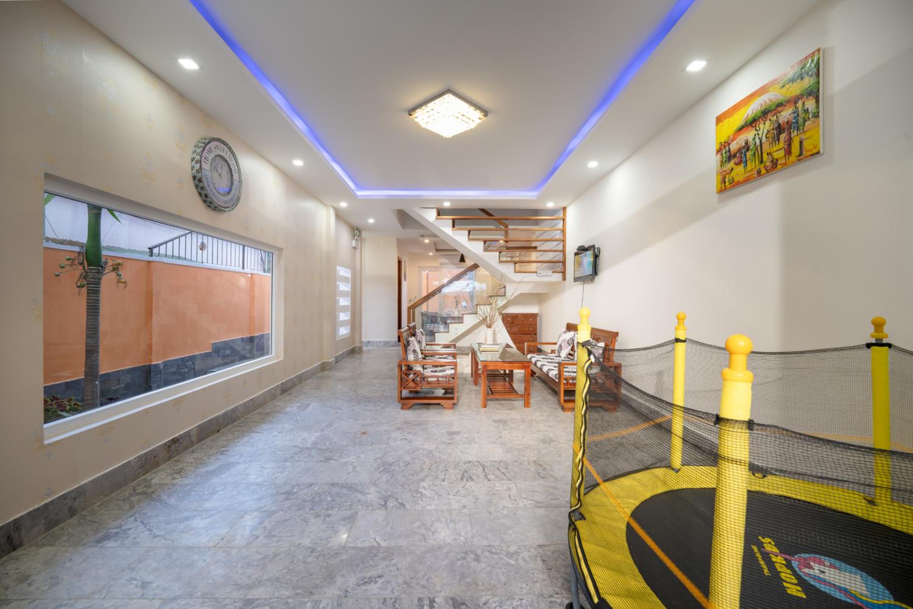 An Beach House Near Night Market And Beach