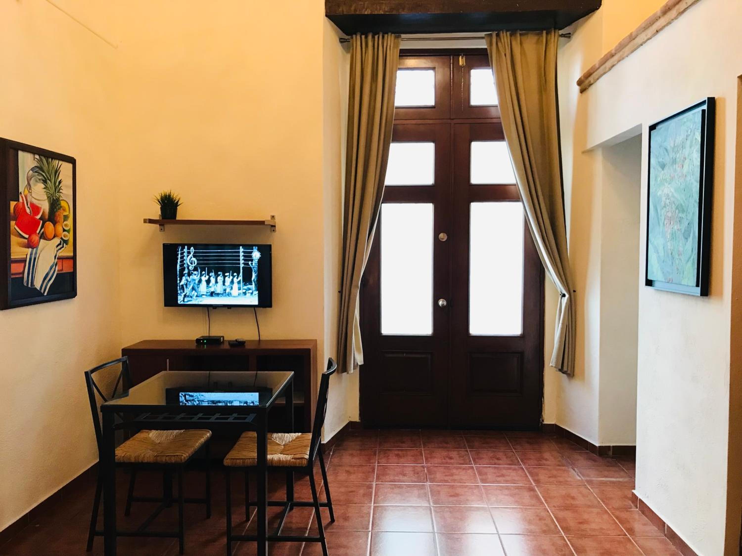 Paseo Colonial - Sabbatical #1