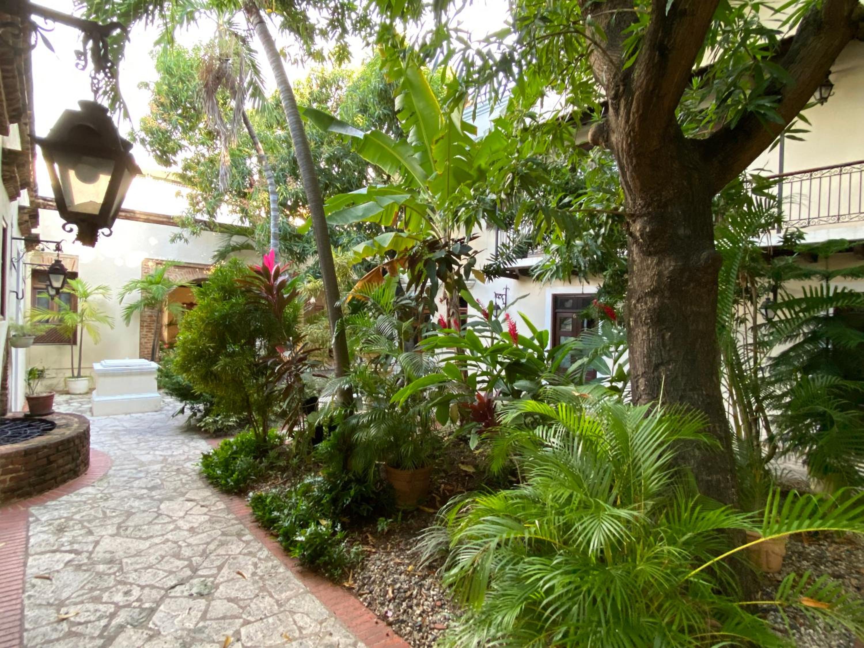Paseo Colonial - Sabbatical #1
