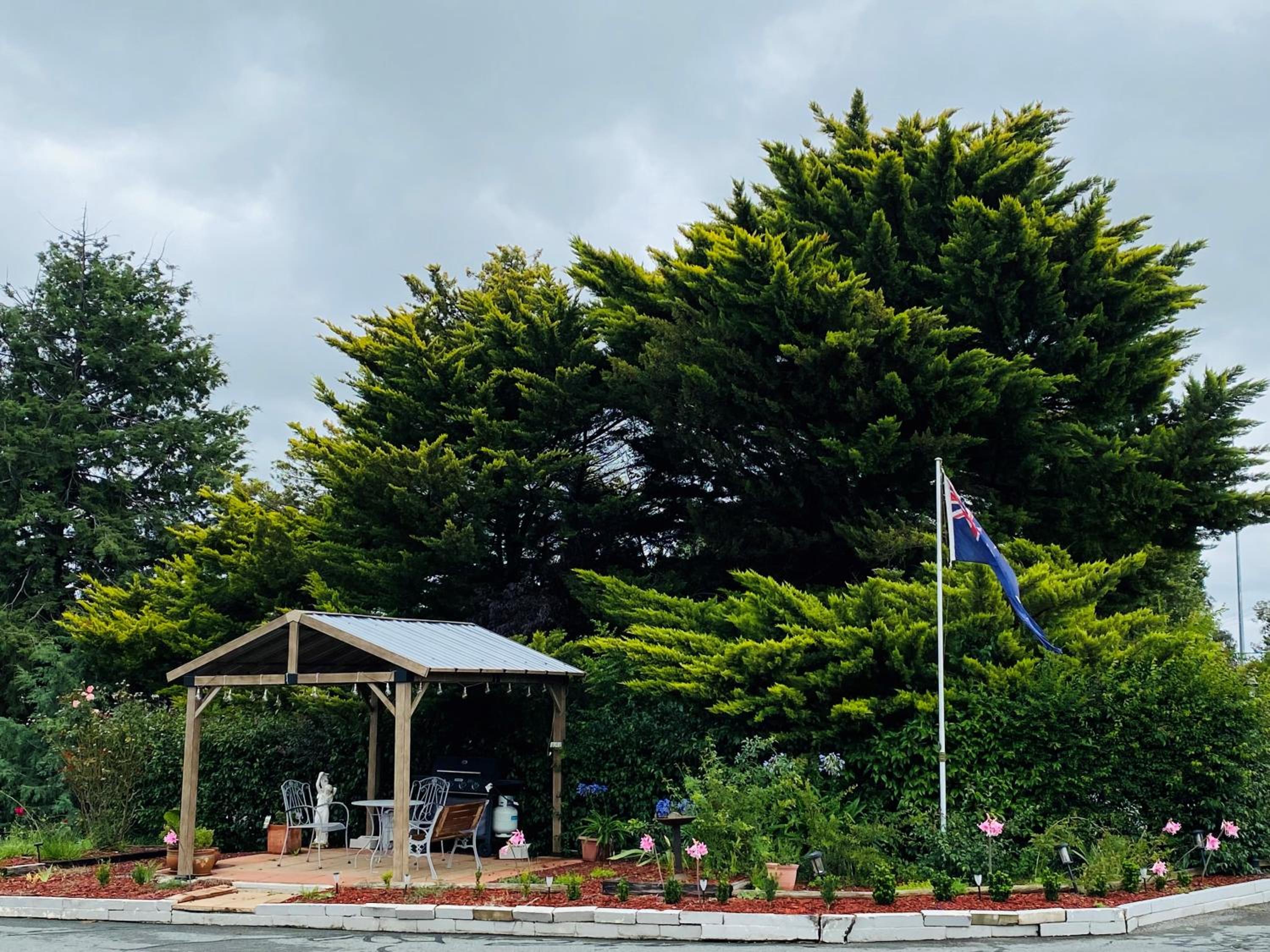 Colonial Lodge Motor Inn