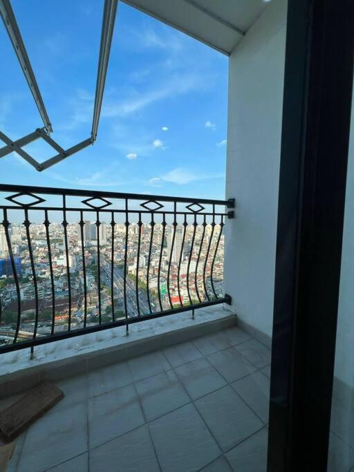 Vinhomes Royal city 1 bed room.