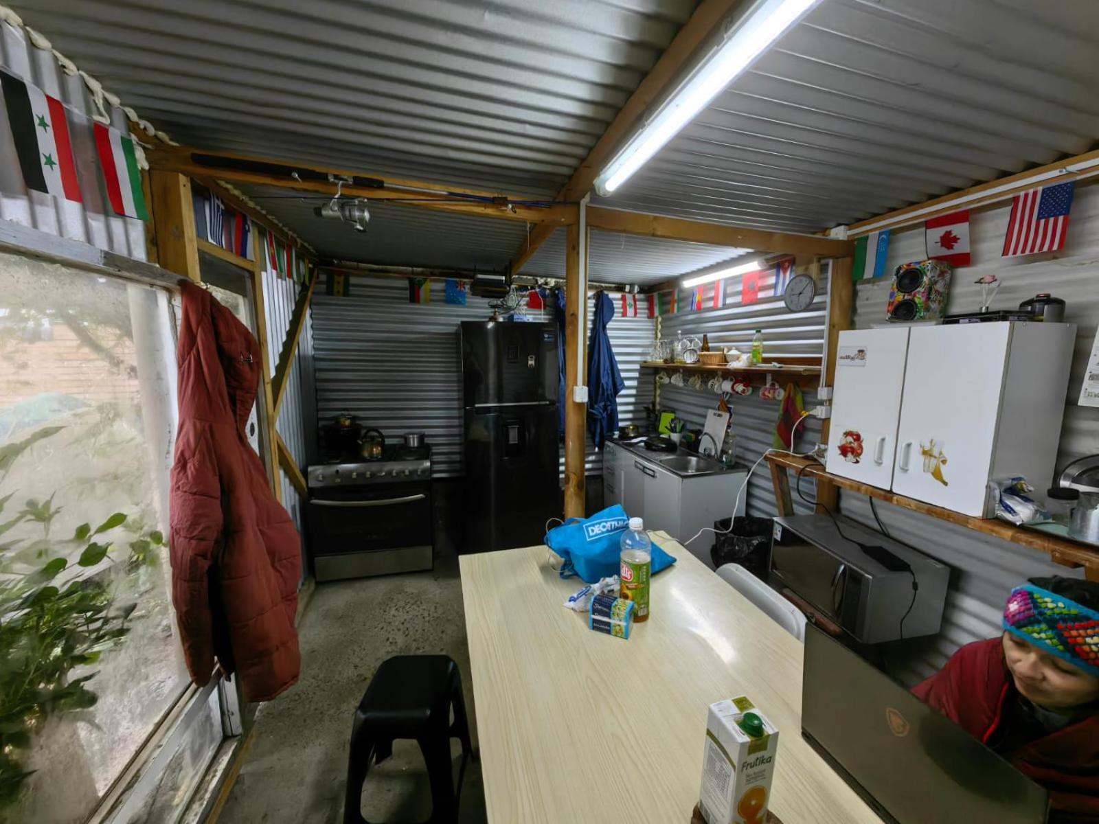 Alojamiento Emilia House y camping view 3